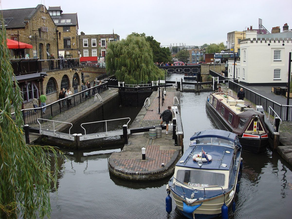 Camden Lock and the market by Regent's Canal, a relaxed stop on a 5 days in London itinerary