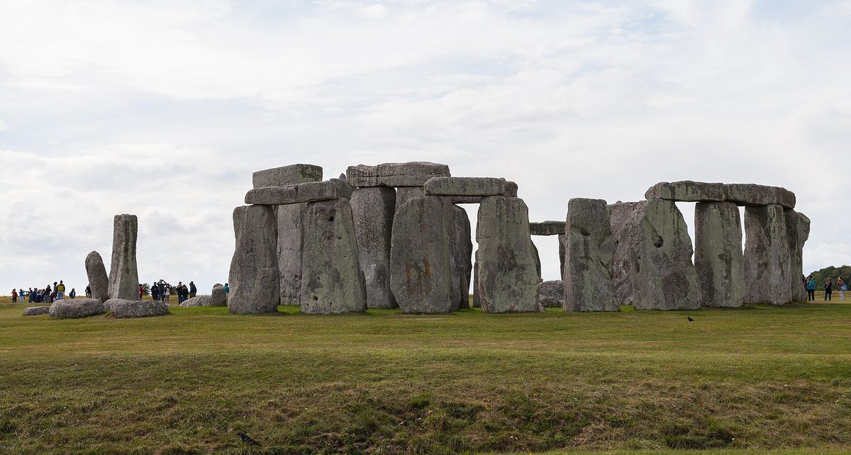 Stonehenge stone circle at sunrise, the headline stop on a Bath and Stonehenge itinerary