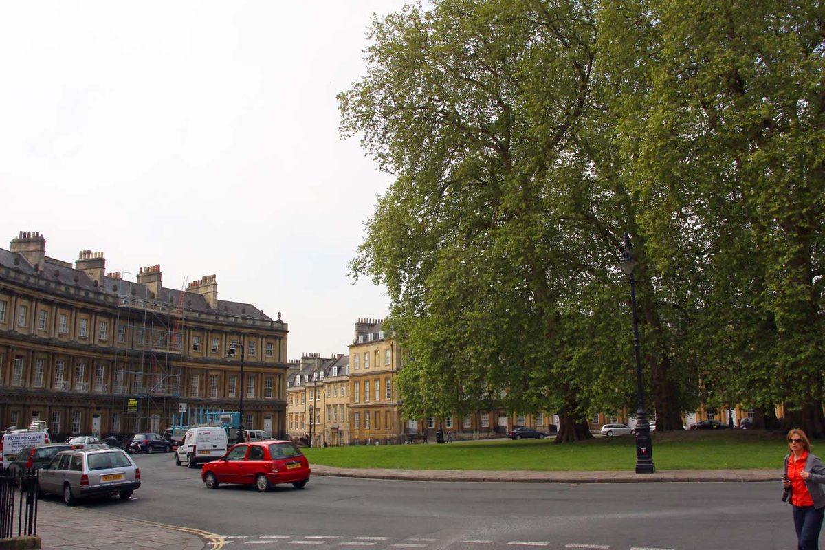 The Circus in Bath, John Wood the Elder's circular ring of Georgian townhouses