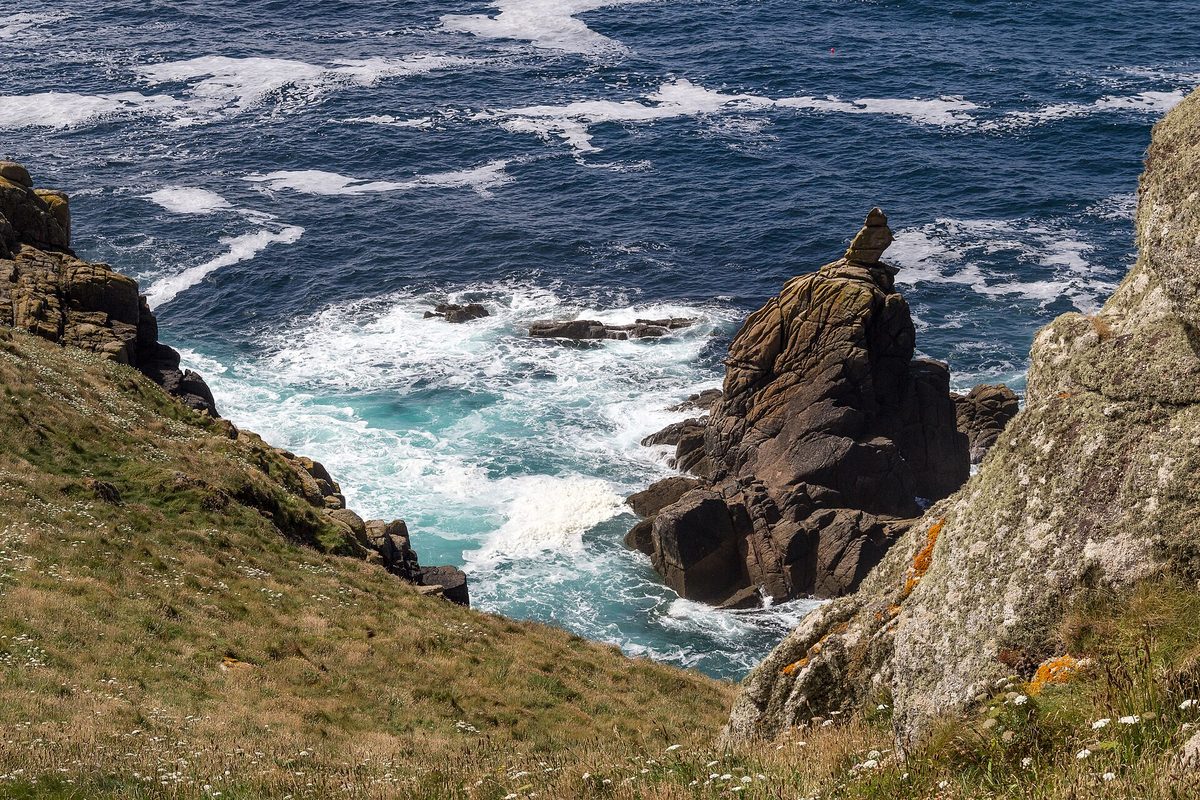 Cornwall road trip itinerary coastal road approaching Land's End on the Penwith peninsula