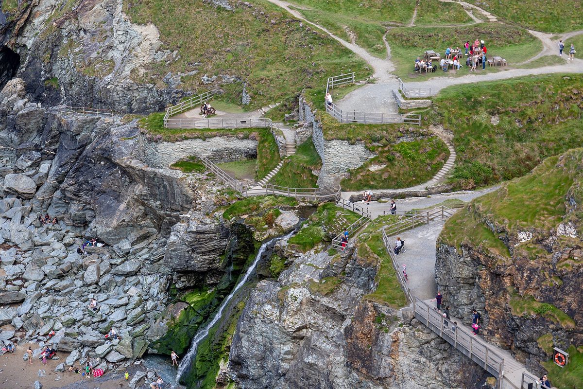 Cornwall driving route stop at the clifftop ruins of Tintagel Castle on the north coast